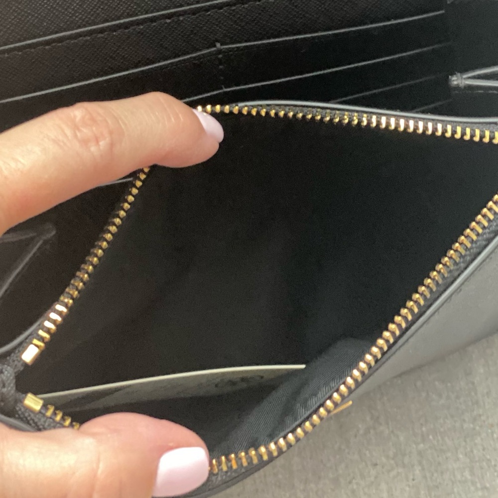 Tory Burch Emerson Chain Crossbody Wallet On Chain Black - Picture 7 of 12